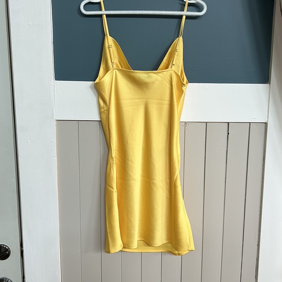 Dress - Picture 2 of 3